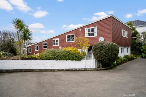 2/14 Rosehaugh Avenue, Karori, Wellington