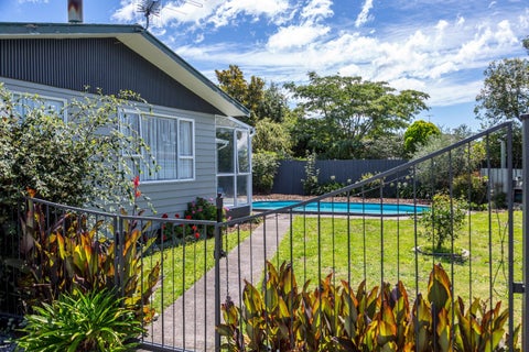 2 Booth Street, Carterton