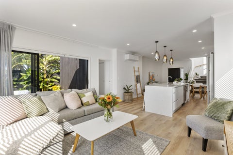 206A Centreway Road, Orewa, Orewa