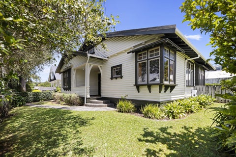 32 Cutfield Road, New Plymouth, New Plymouth