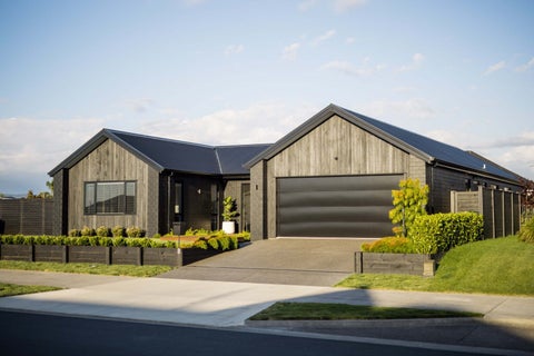 8 Bourke Drive, Cambridge, Cambridge