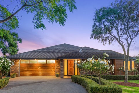 2 Rosebank Grove, Waikanae
