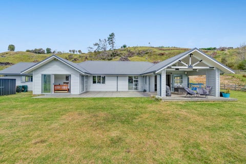 2265 South Head Road, Helensville