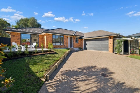 9 Louvain Place, Greenhithe, Auckland
