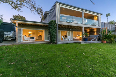 9 Outlook Road, Greenhithe, Auckland