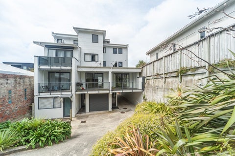 1/464 Adelaide Road, Berhampore, Wellington