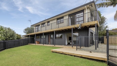 154 Carnoustie Drive, Wattle Downs, Auckland