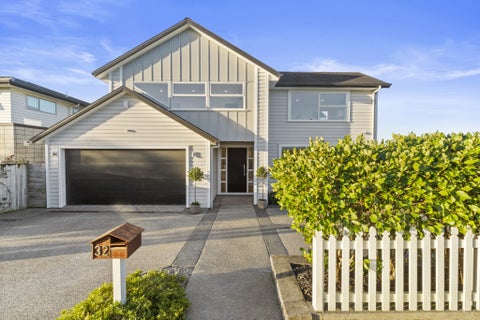 32 Fennell Crescent, Silverdale, Silverdale