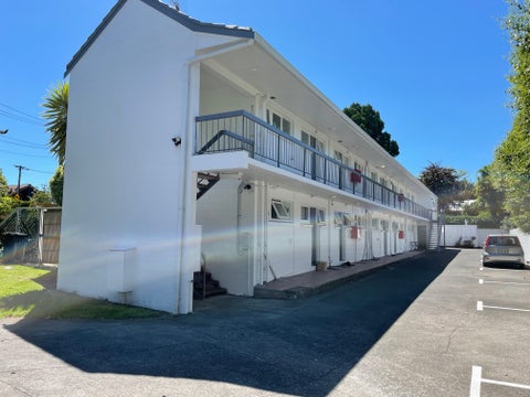 8/30 Kimberley Road, Epsom, Auckland