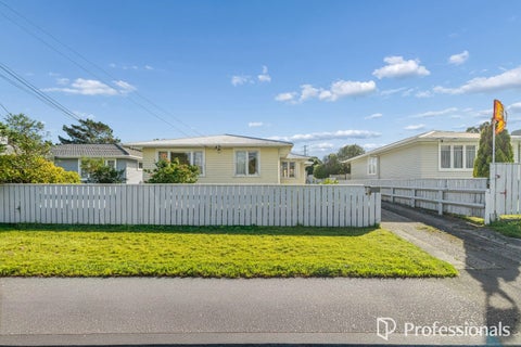 15 Kenmore Street, Newlands, Wellington