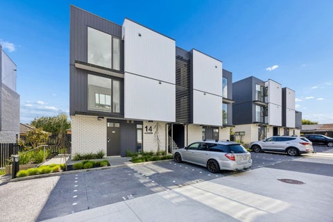 3/14 Treasure Lane, TE ATATU SOUTH, AUCKLAND
