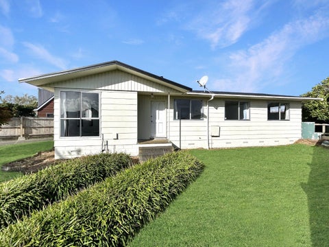 48 Rhodes Drive, Kelvin Grove, Palmerston North