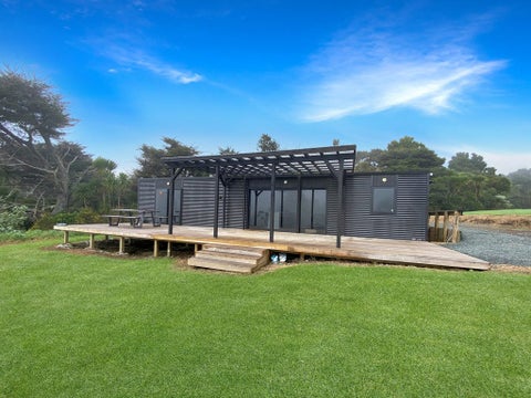 1001 Scenic Drive North, Henderson, Auckland