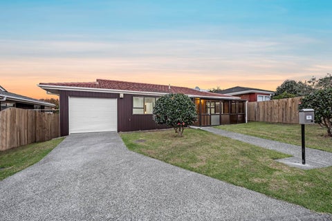 10 Tate Grove, Half Moon Bay, Auckland