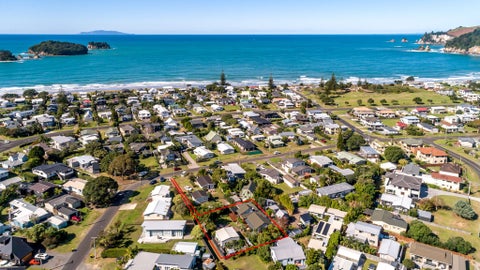 421 Given Avenue, Whangamata