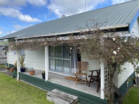 77 Lake Crescent, Hamilton Lake, Hamilton