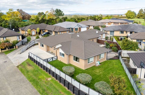 4 Stanton Place, Huntington, Hamilton