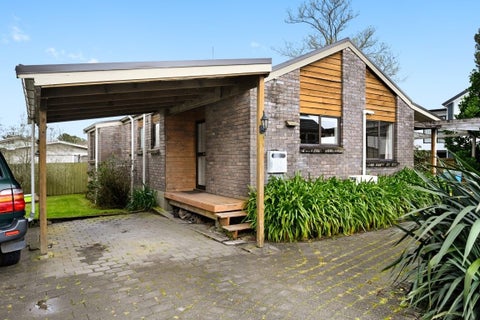 41B Lake Crescent, Hamilton Lake, Hamilton