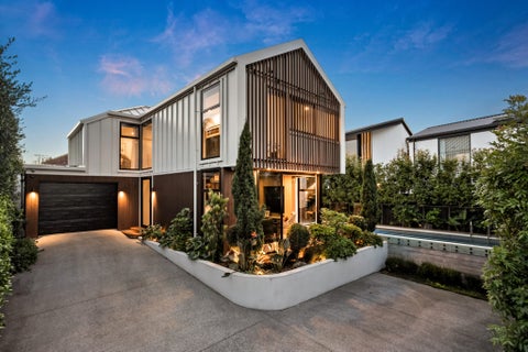 64A Huia Road, Point Chevalier, Auckland