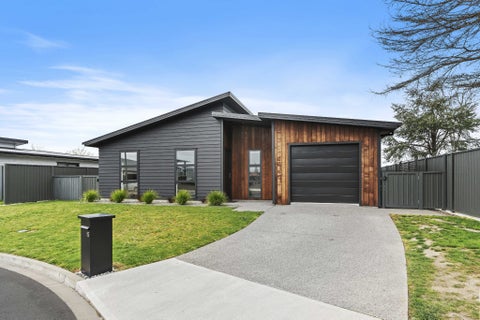 15 Ngaumutawa RD, Masterton, Masterton