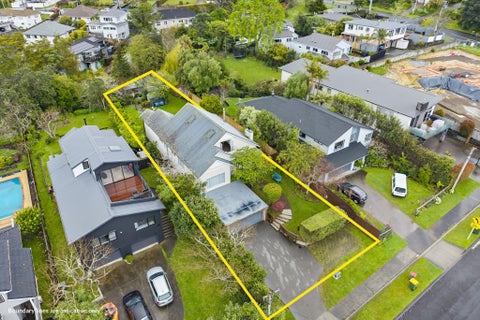 33 Churchill Road, Cockle Bay, Auckland
