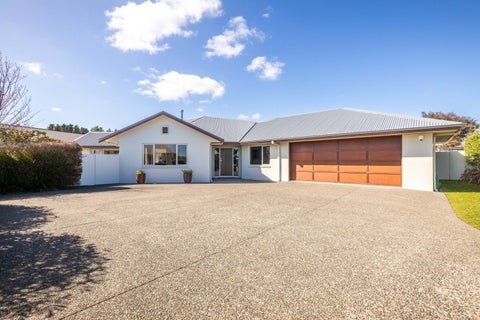 12 Montrose Place, Highlands Park, New Plymouth