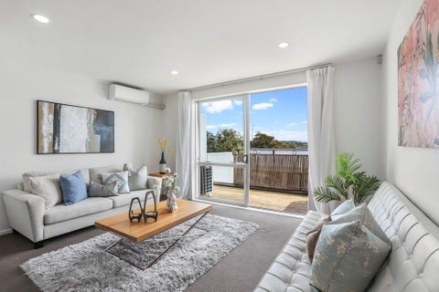 8/6 Islington Avenue, New Lynn, Auckland