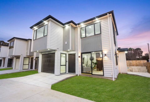 12 Tapuwae Way, Mangere Bridge, Auckland