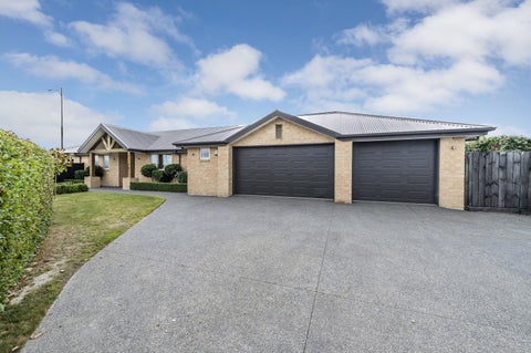 199 Southfield Drive, Lincoln, Lincoln