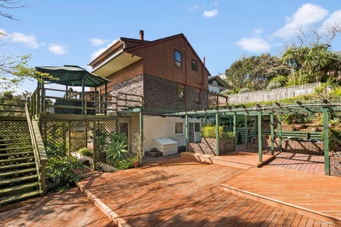 11 Hebe Place, Birkenhead, Auckland