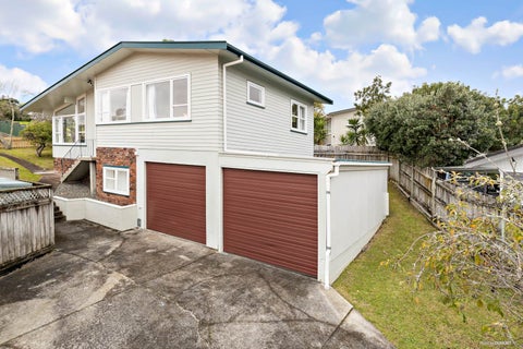 29 Commodore Drive, Lynfield, Auckland