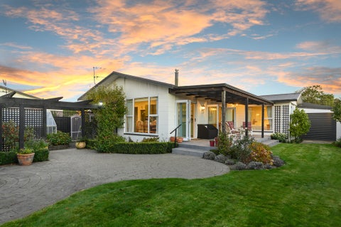 12 Petries Road, Woodend, Woodend