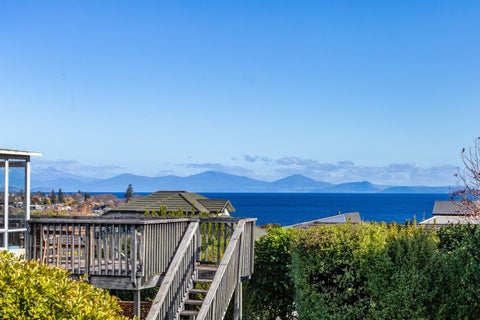40 Harvey Street, Waipahihi, Taupo
