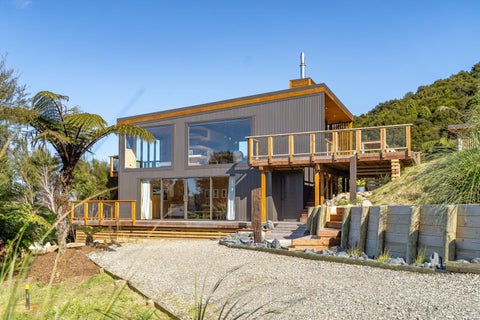 63A Cundys Road, Western Lake, Featherston