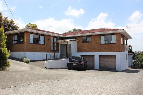 32 Coronation Road, Hillcrest, Auckland