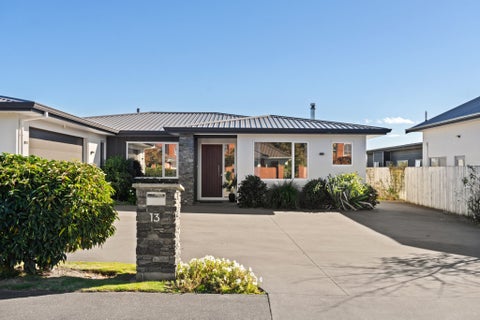 13 Gwyneth Place, Lytton West, Gisborne