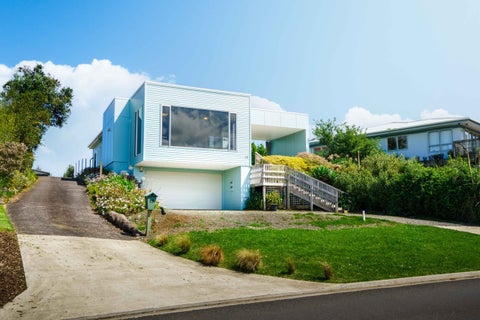 15 Opotoru Road, Raglan, Raglan