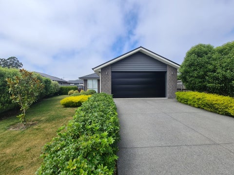 6 Keeper Close, Woodend, Woodend
