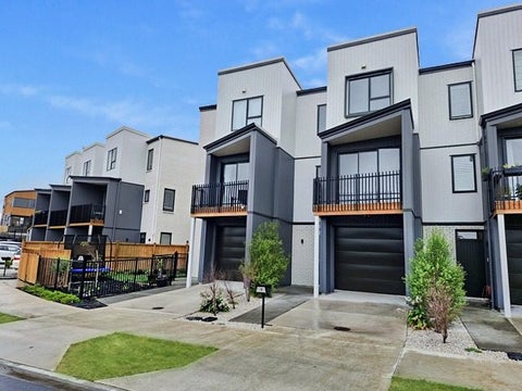 10 Kuaha Road, Massey, Auckland