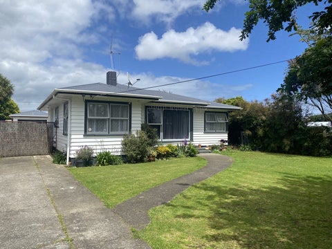 640 Queen Street East, Levin, Levin