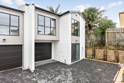 21F Craigbank Avenue, New Lynn, Auckland