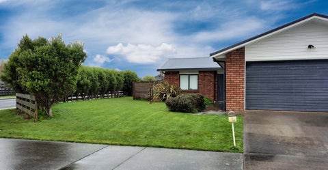 1 Sunstone Crescent, Brown Owl, Upper Hutt