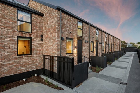 8/196 Hills Road, Edgeware, Christchurch