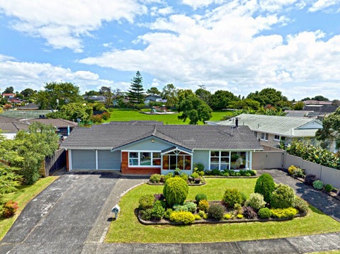 6 Roysfield Lane, Sunnyhills, Auckland