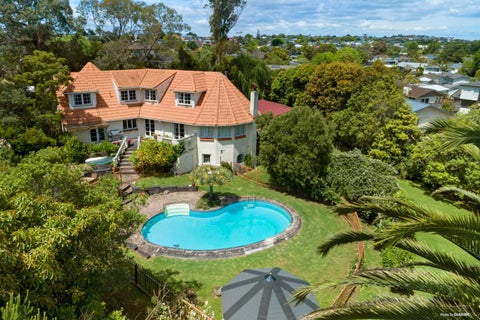 14 Pine Terrace, Howick, Auckland