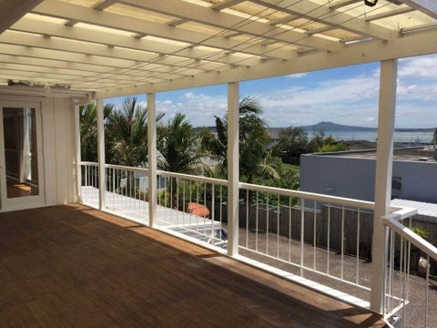 11 Sunderlands Road, Half Moon Bay, Auckland
