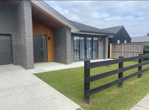 7 Benjamin Place, Clevedon, Clevedon
