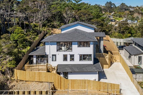 5 Mackay Drive, Greenhithe, Auckland
