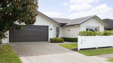 79 Roy Hilton Drive, Flagstaff, Hamilton