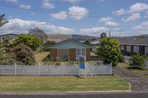8 Hamilton Crescent, Whitianga, Whitianga